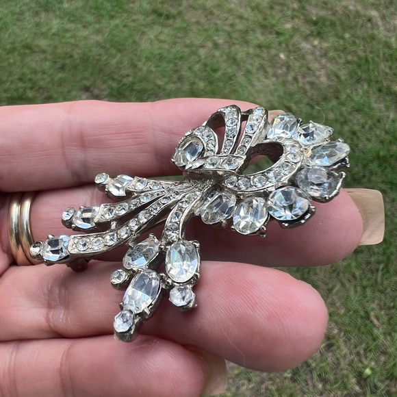 Vintage 1940's Joseph Wiesner Crystal Rhinestone Brooch - Picture 10 of 15